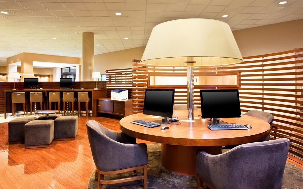 Sheraton Parsippany Hotel Экстерьер фото