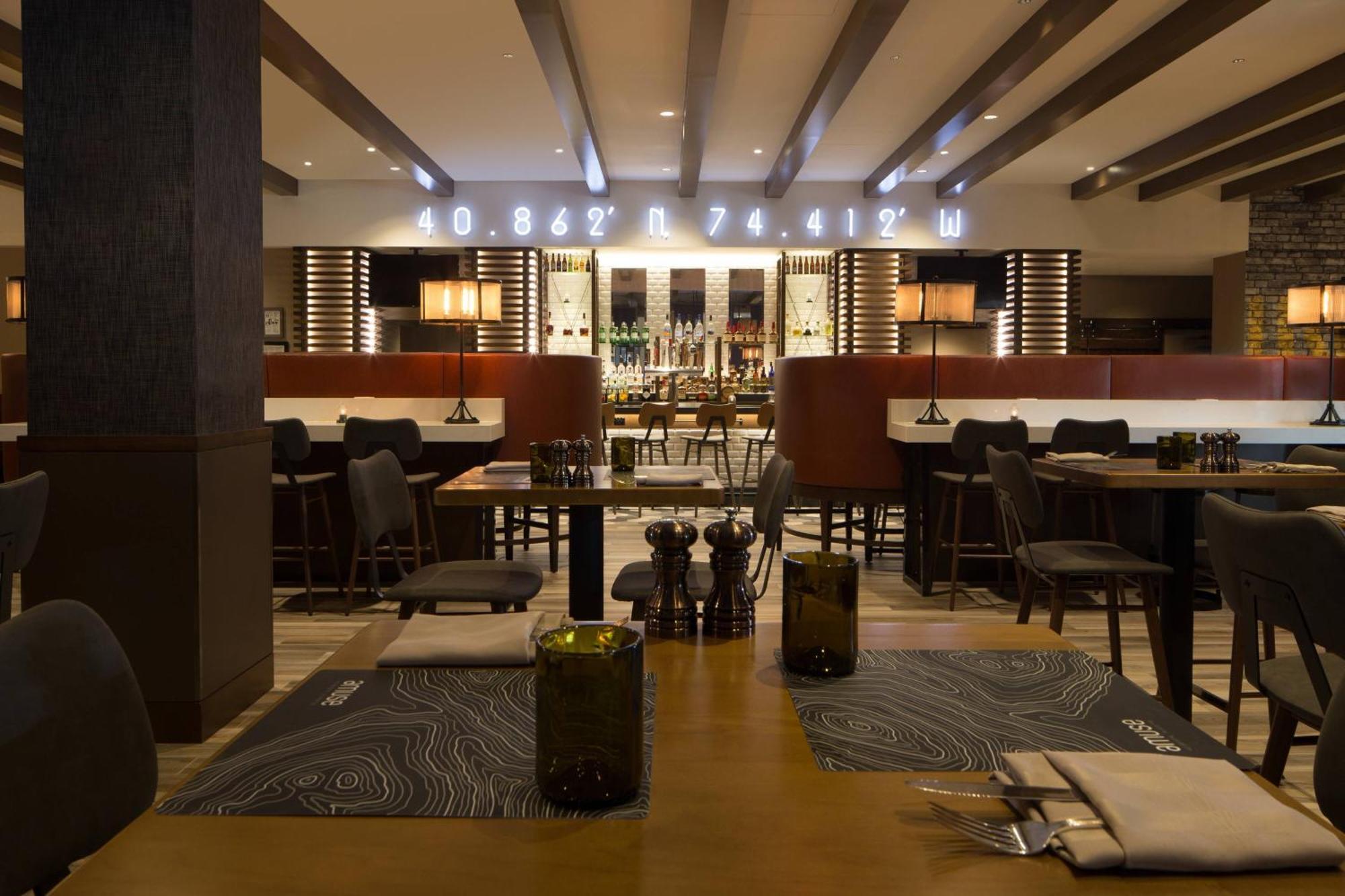 Sheraton Parsippany Hotel Экстерьер фото