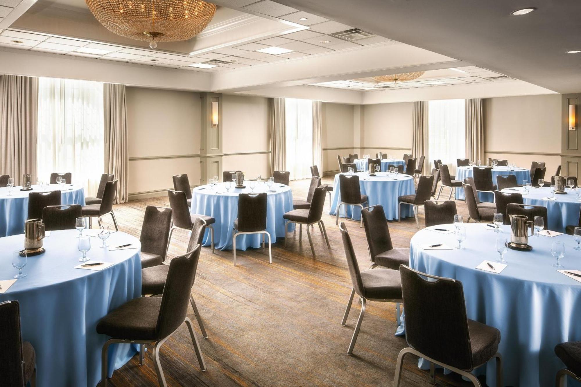 Sheraton Parsippany Hotel Экстерьер фото